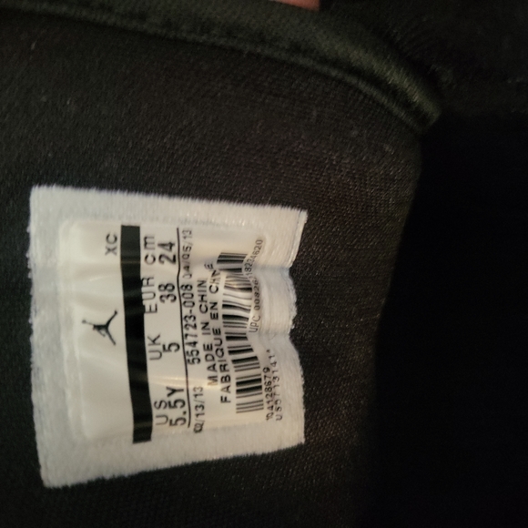 Nike Air Jordan Pink and Black - Picture 5 of 6